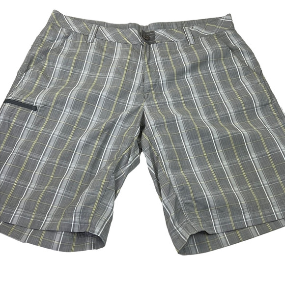 Men's  Columbia Omni-Shield Performance Shorts - Picture 1 of 8